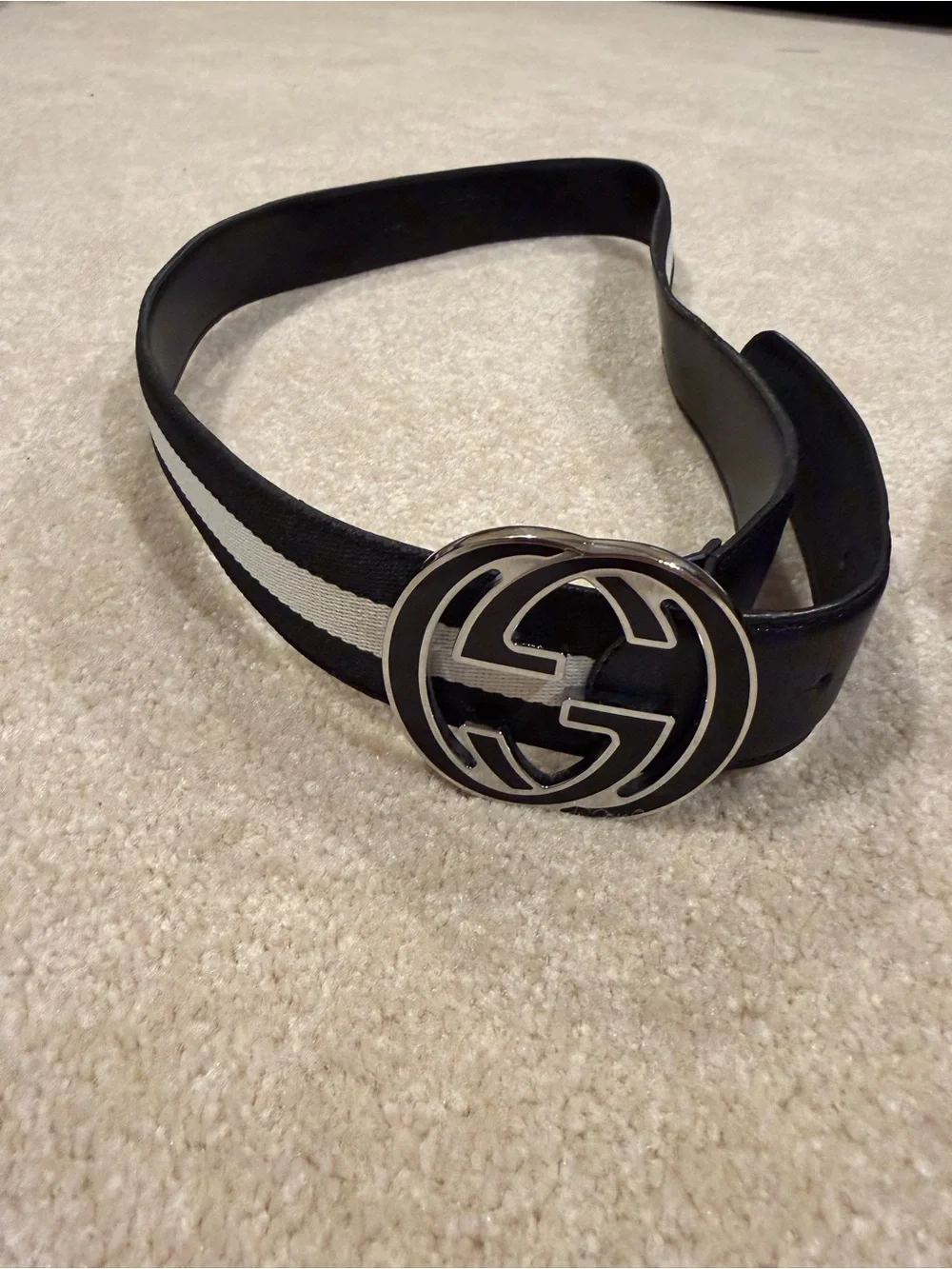 Gucci Men's Black Belt with White Stripe and Silver Double G Buckle